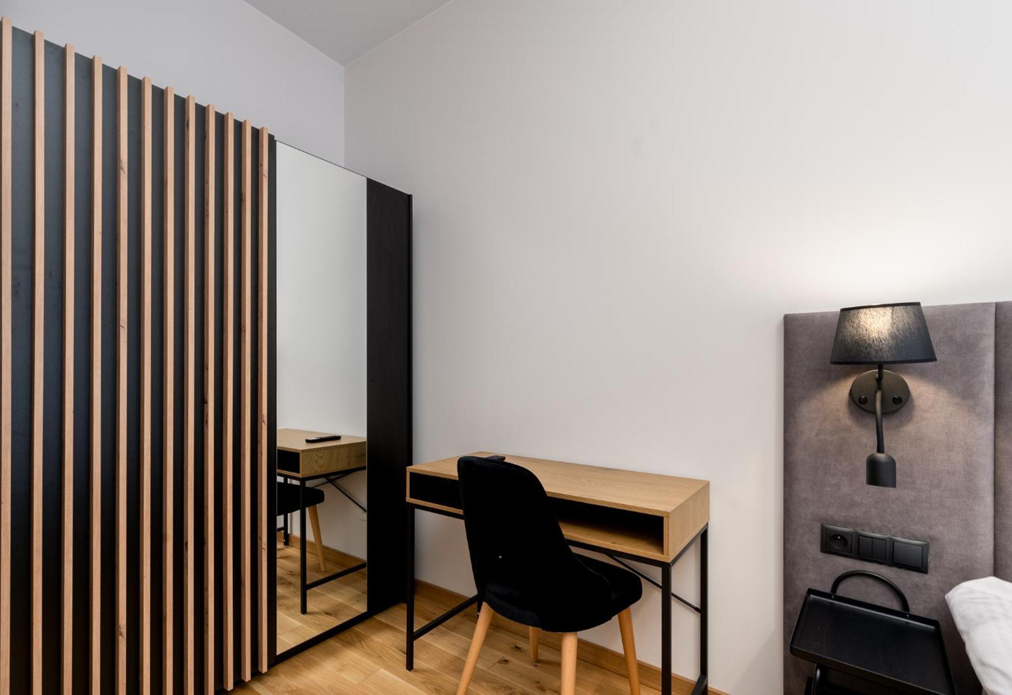 Revesen Premium Apartments Krasków Exterior foto