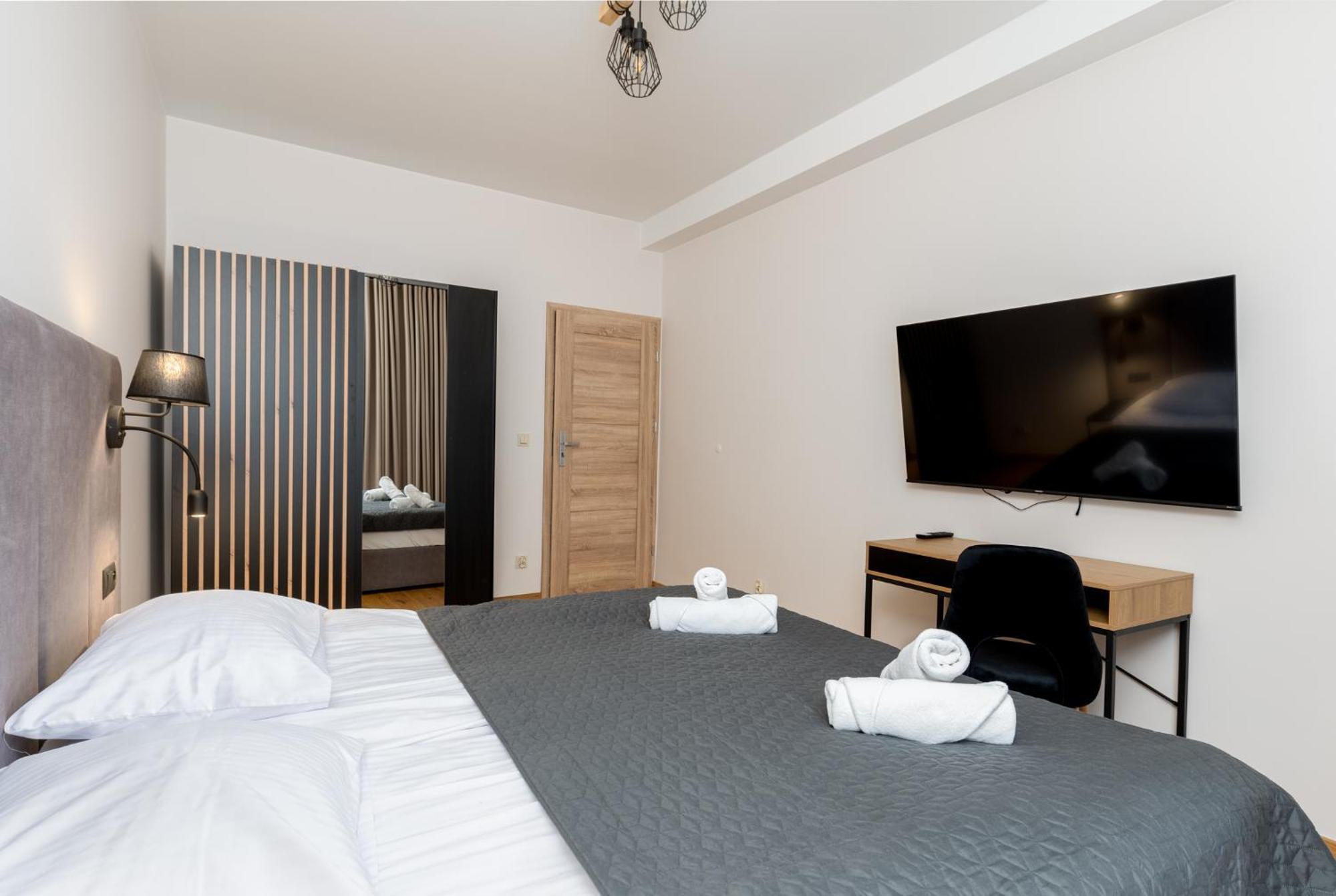 Revesen Premium Apartments Krasków Exterior foto